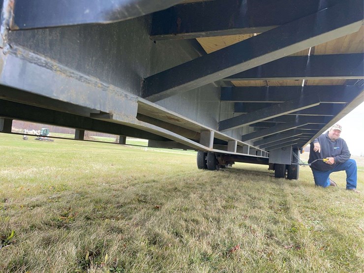 lamar-36’-gooseneck-trailer-image-14