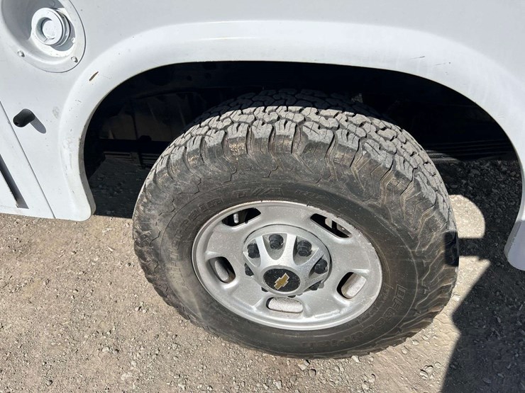 2019-chevrolet-silverado-2500hd-image-30