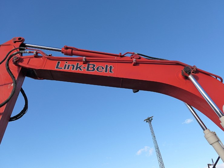 2010-link-belt-135a-hydraulic-excavator,-sn:hex7136,-erops,-qt-24''-bucket,-image-9