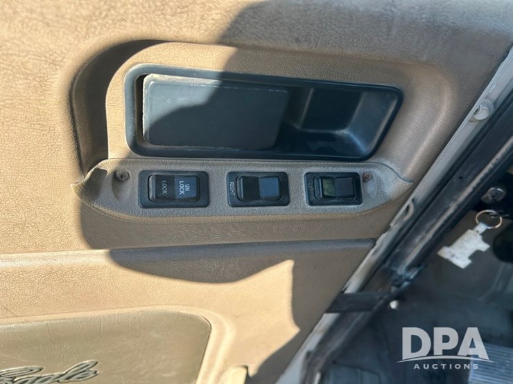 2004-international-9200i-image-55