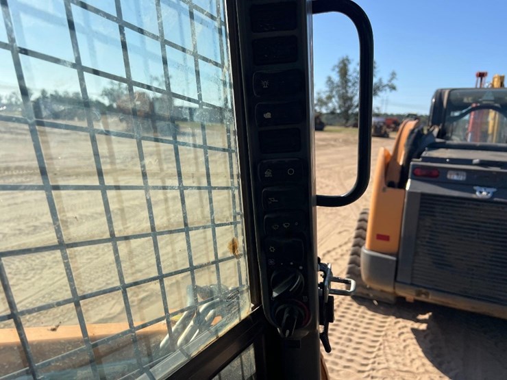 case-tv370b-image-30