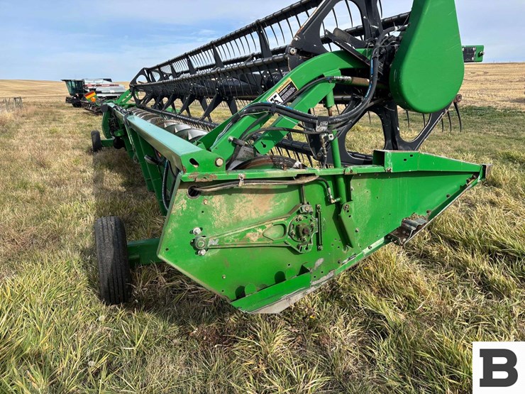 2005-john-deere-630r-image-12