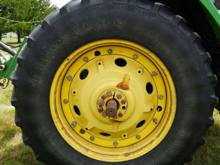 1994-john-deere-7200-image-38