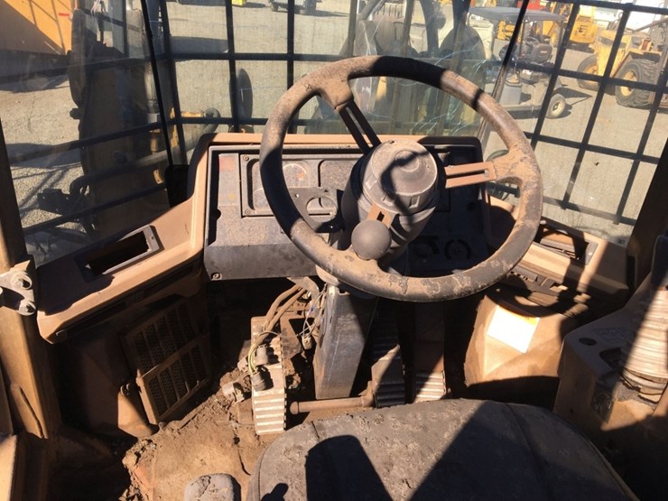 caterpillar-it38f-image-5