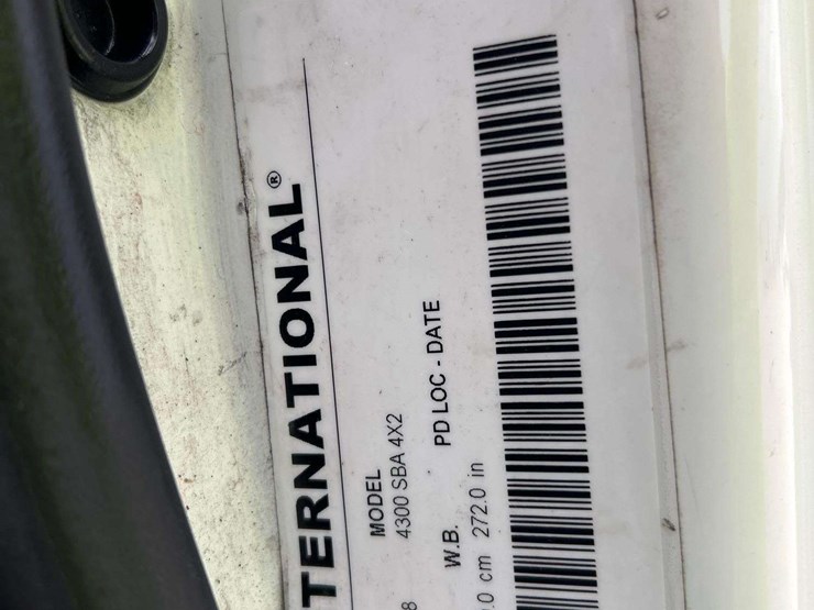 2018-international-durastar-4300-image-5