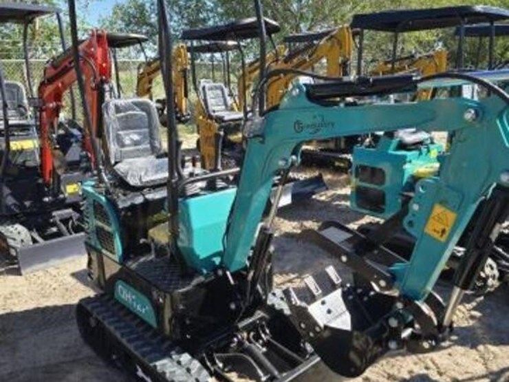 cfg-mini-excavator-qh12r-image-2