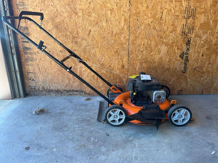 yard-force-push-mower-&-image-1