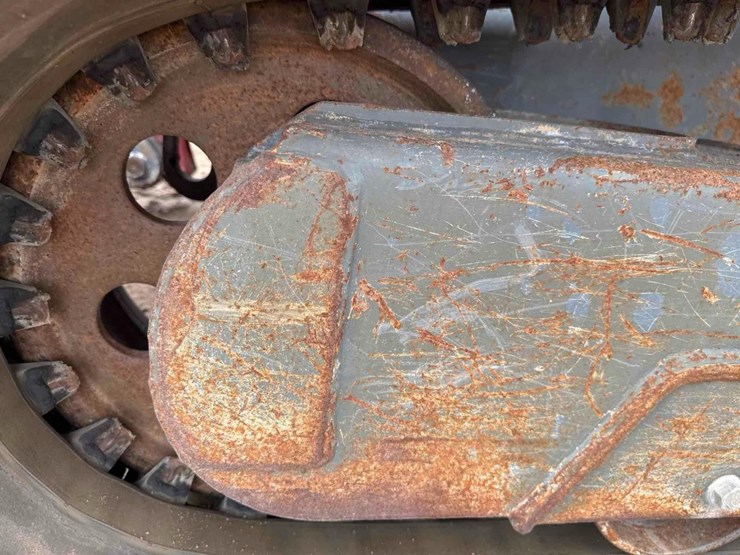 2018-takeuchi-tl12v2-image-9