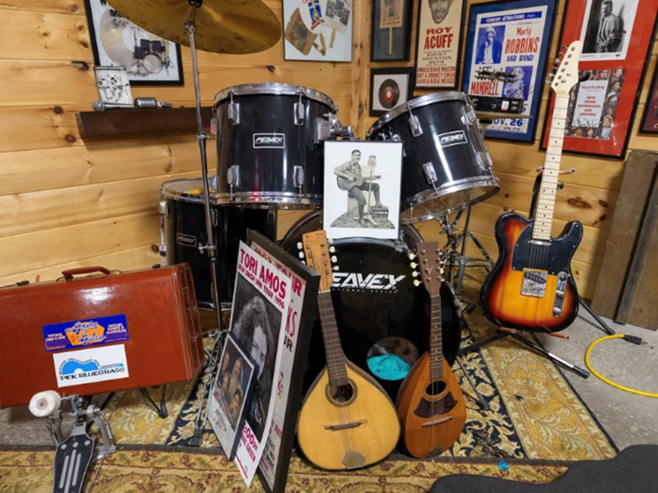 musical-equipment-gallery-image-1