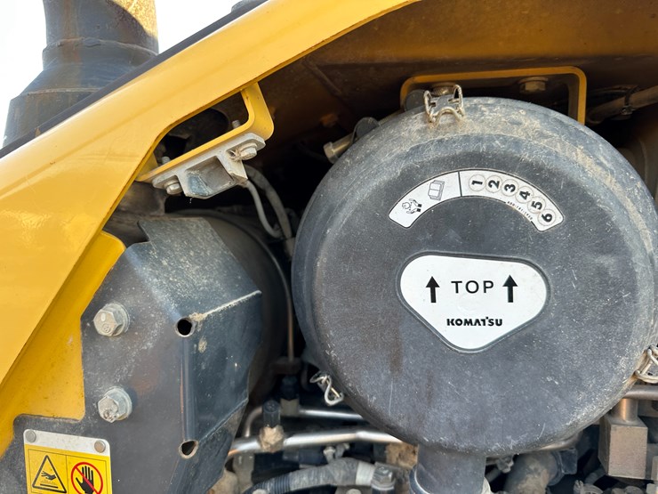 #32837-•-komatsu-39px-crawler-dozer-km10d130kka096648-image-47