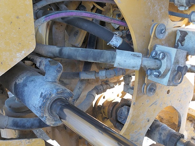 2014-caterpillar-972m-image-26