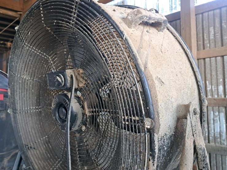 #114-•-2-electric-fans-image-5