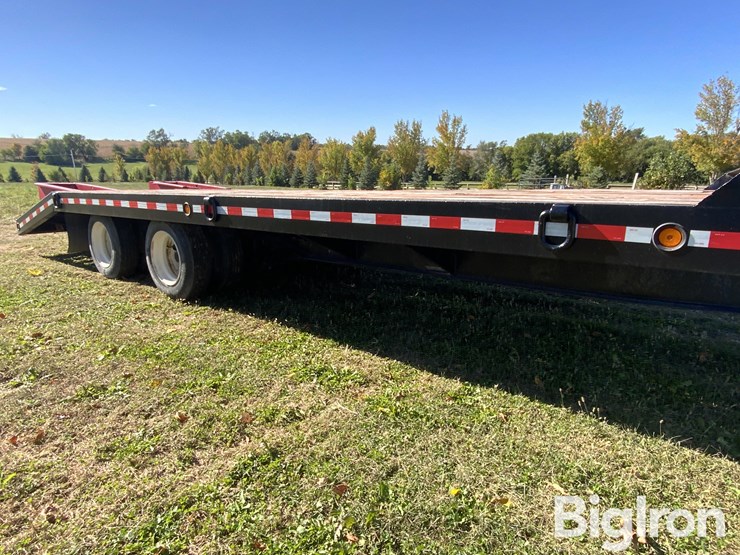 2001-towmaster-t-40-image-16