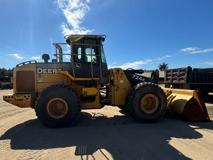 deere-724k-image-2
