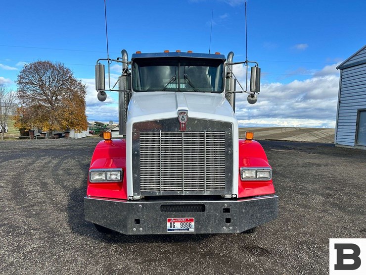 1999-kenworth-t800-image-7