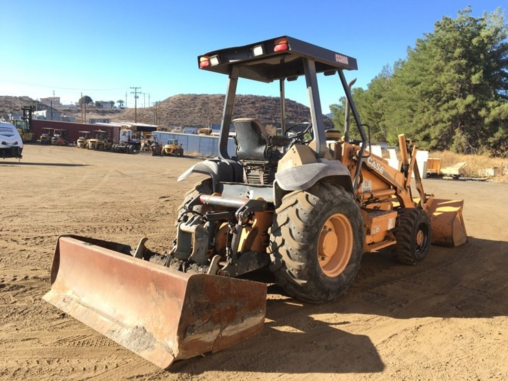 2007-case-570m-xt-image-3