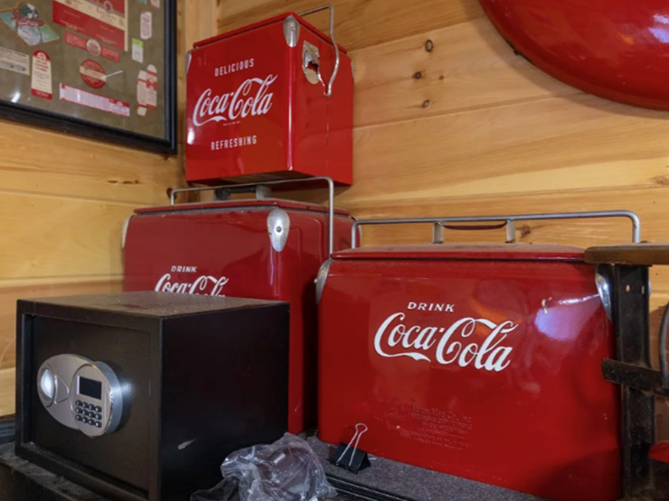 collectibles-&-antiques-gallery-image-1