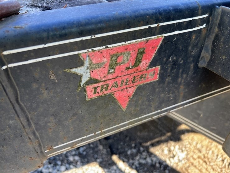 2008-pj-trailers-ch202-t/a-equipment-trailer-image-10