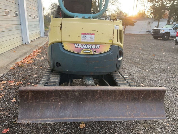 yanmar-vio35-image-9