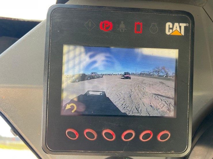 2019-caterpillar-299d2-xhp-image-31