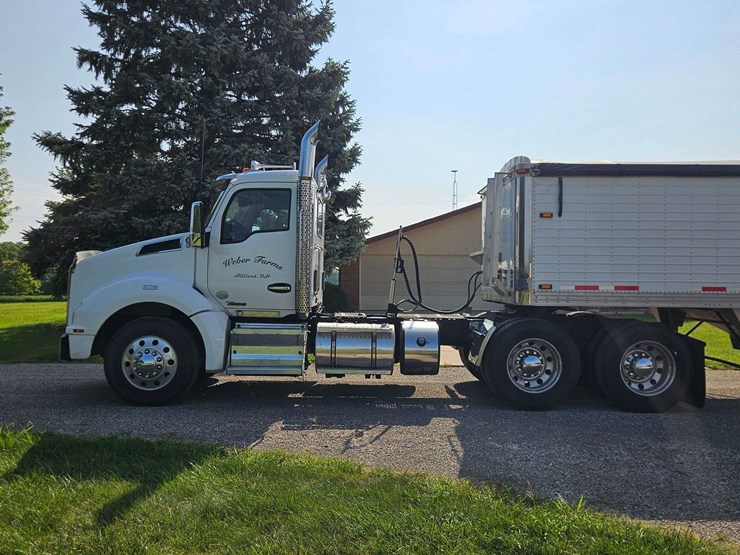 2019-kenworth-t880-image-8