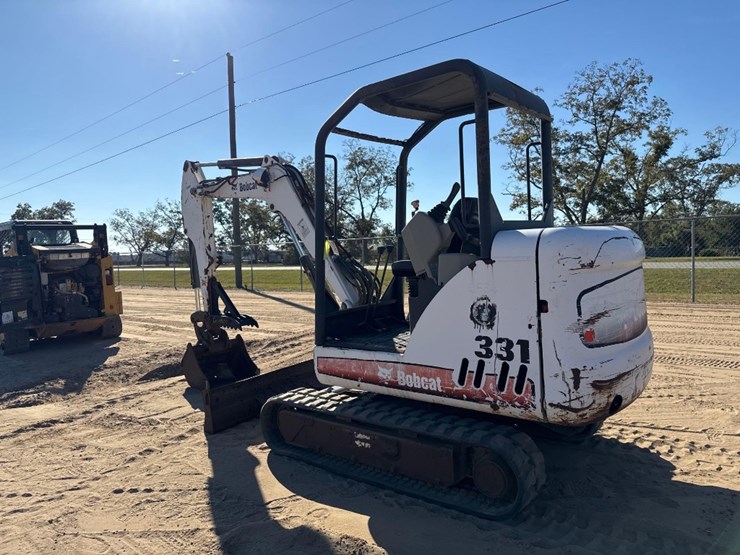 2008-bobcat-331g-image-8