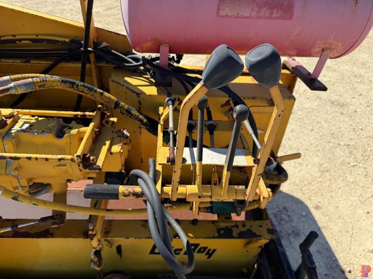 leeboy-1000-image-10