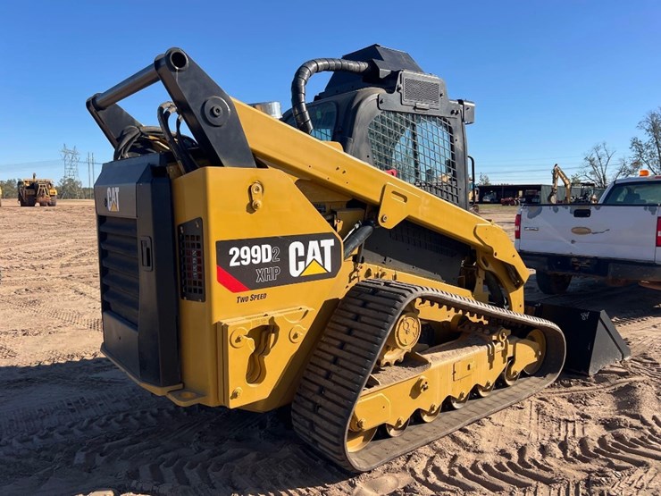 2019-caterpillar-299d2-xhp-image-4