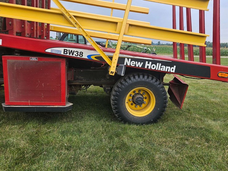 new-holland-bw38-image-9