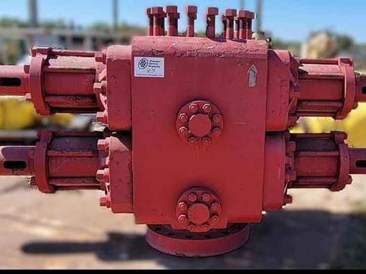 double-ram-bop-13-5/8-x-5000-image-1