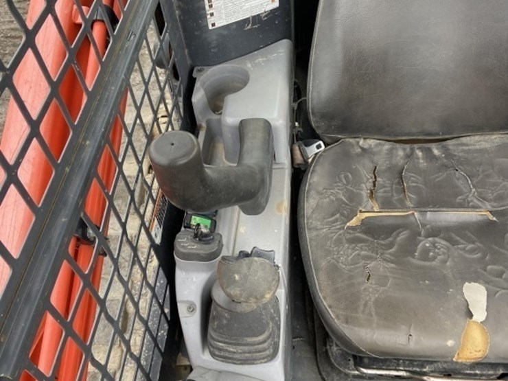 kubota-svl75-image-14