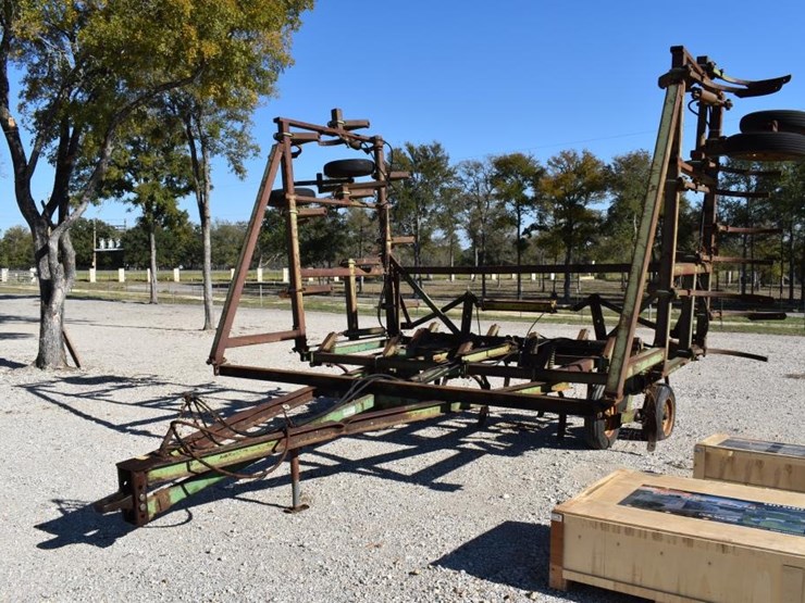 john-deere-1600-image-1