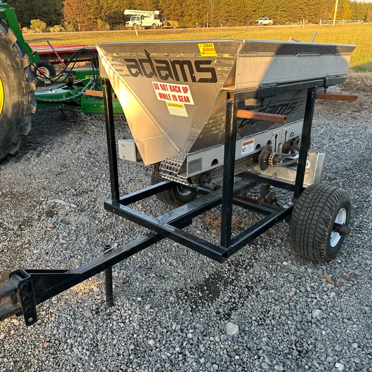 #32844 • Adams GE-1000 Fertilizer Wagon S/N: GEL2063