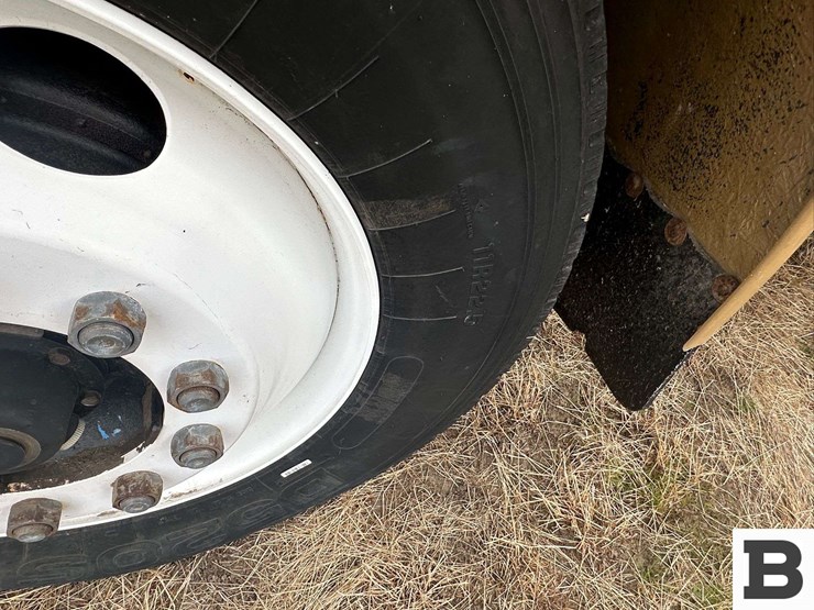 2000-peterbilt-grain-truck---lewiston,-id-image-10