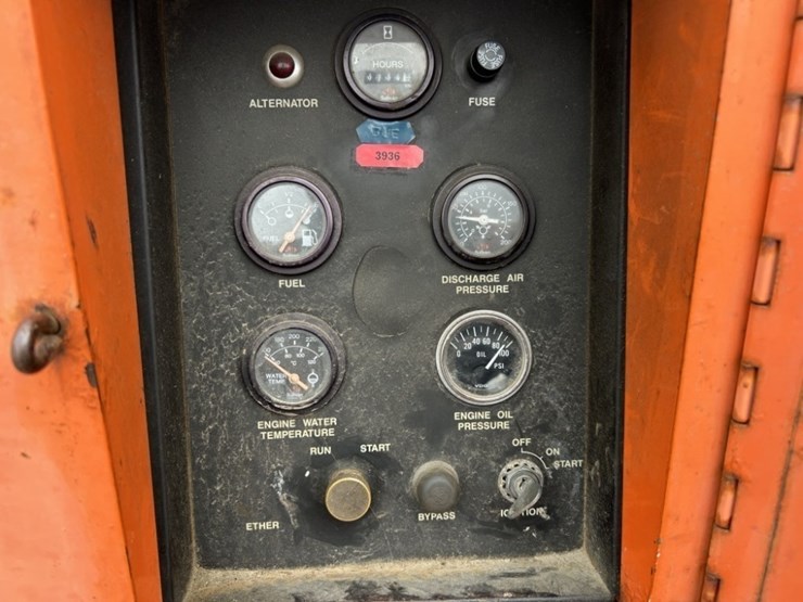 1994-deere-4039df-image-21