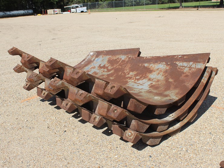 #2760-•-sheepfoot-roller-pads-image-2