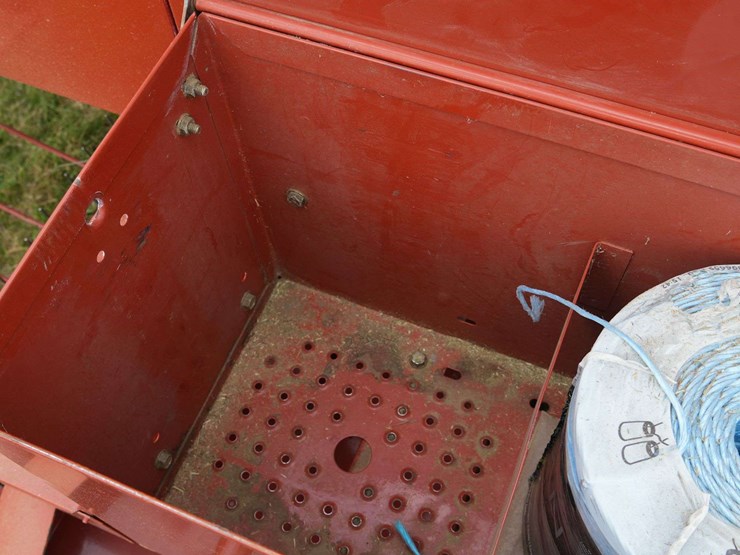 hesston-4590-image-21