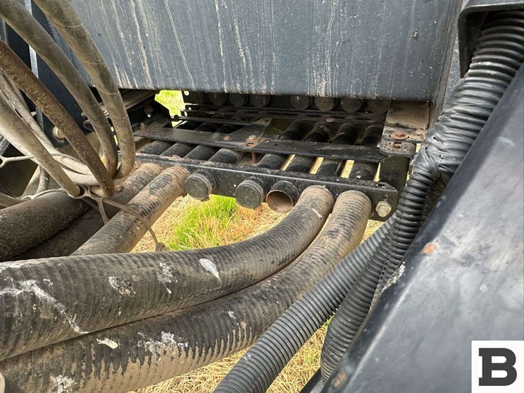 2012-case-800-image-9