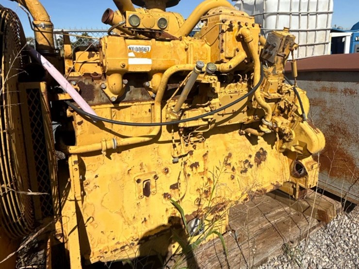 caterpillar-d353-image-1