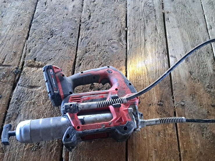 #101-•-milwaukee-grease-gun-image-6