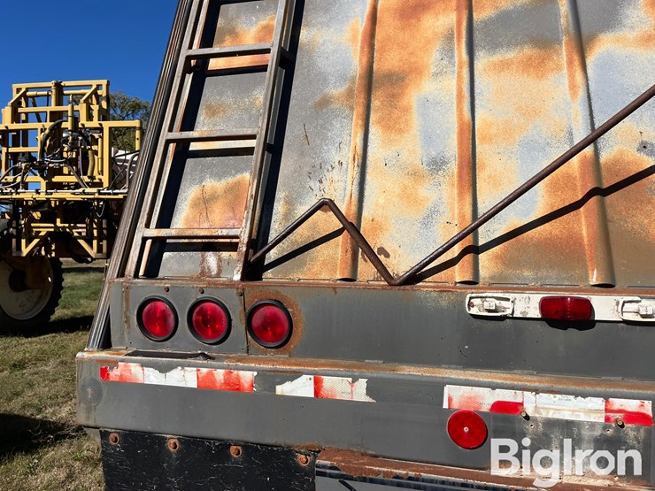 1952-shop-built-trailer-image-15