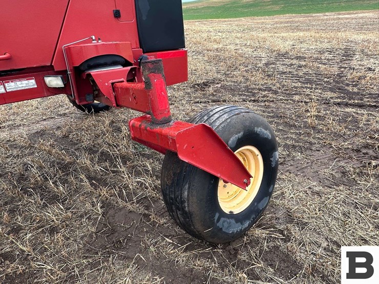 2009-new-holland-h8040-image-27