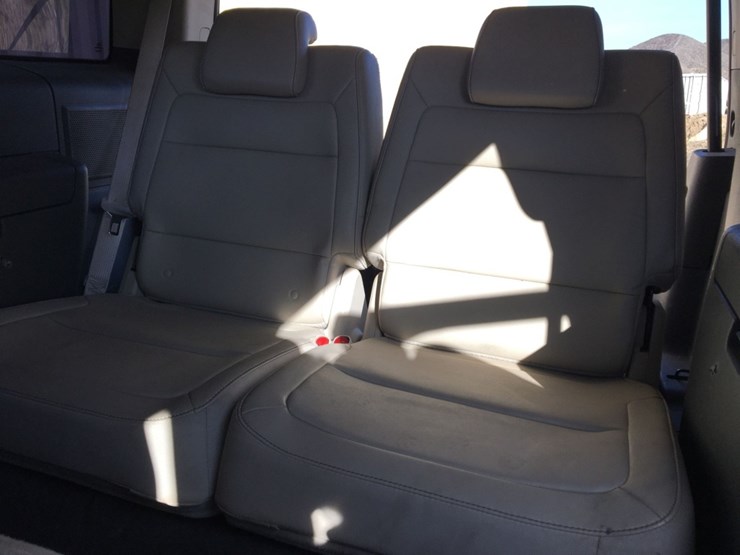 2010-ford-flex-image-10