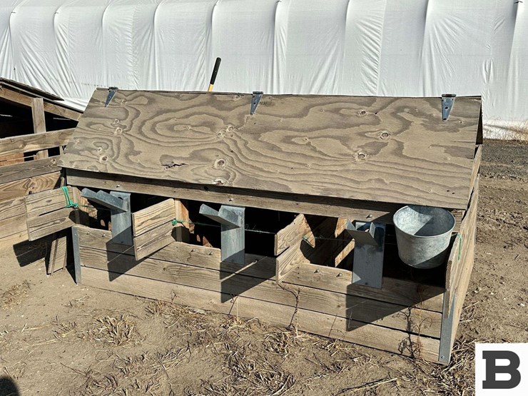 custom-wood-calf-bottling-huts---basin-city,-wa-image-1