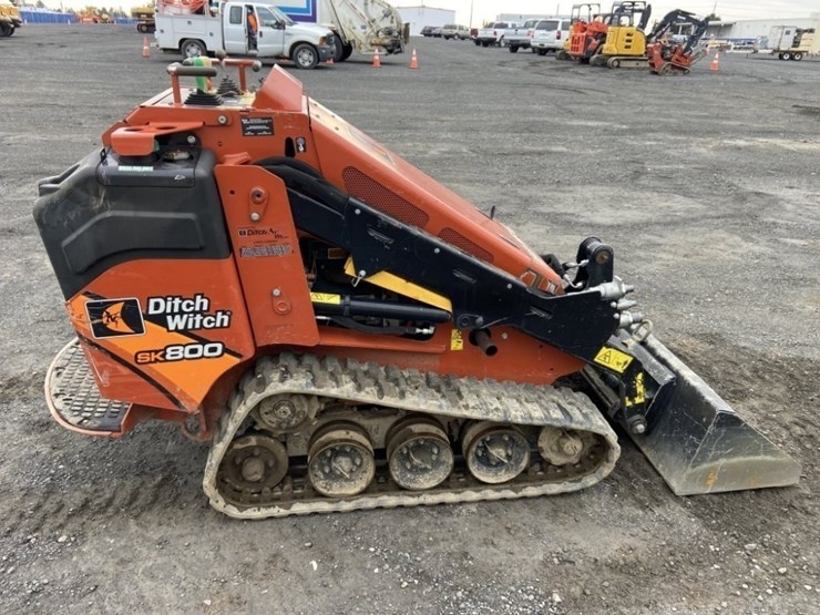 2021-ditch-witch-sk800-image-6