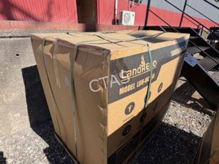 #196-•-land-hero-massage-chair-sofa-image-3