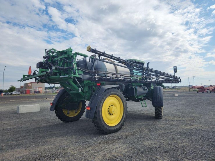 2023-john-deere-616r-image-5