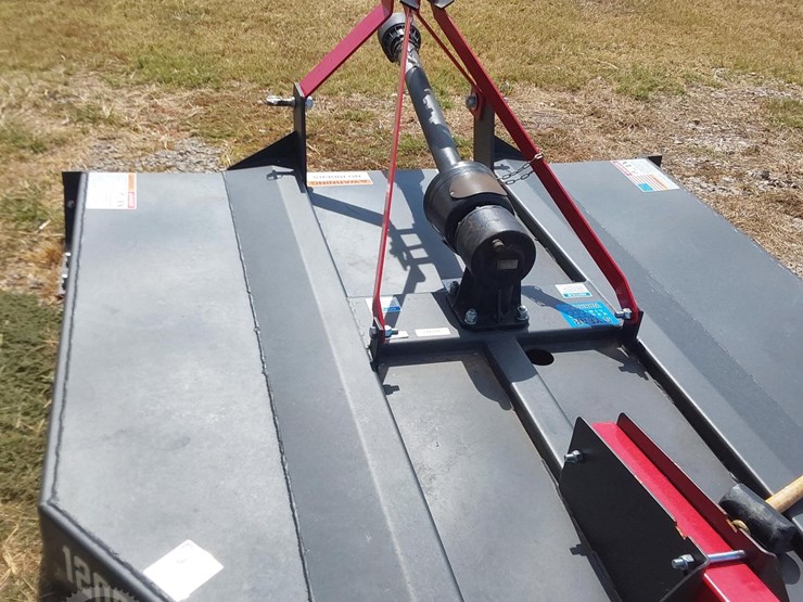 2023-mahindra-1635-hst-image-51