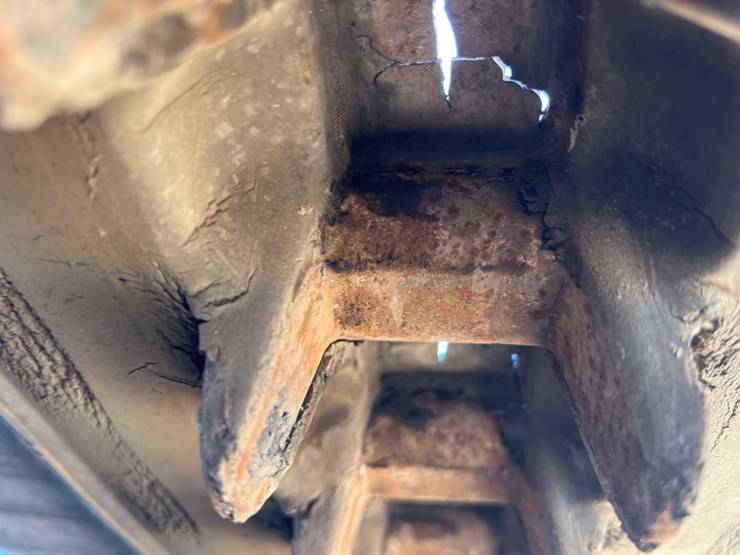 2012-bobcat-t770-image-15