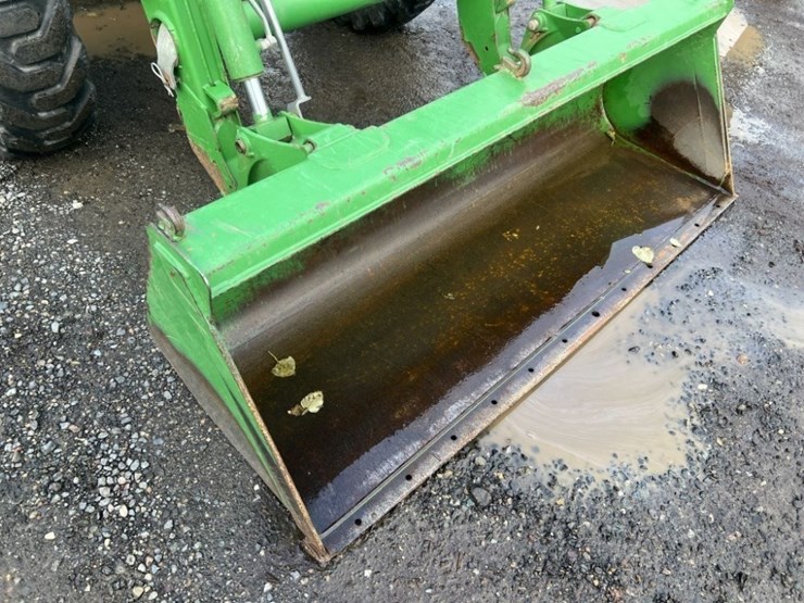 2009-john-deere-5075m-4wd-utility-tractor-image-10